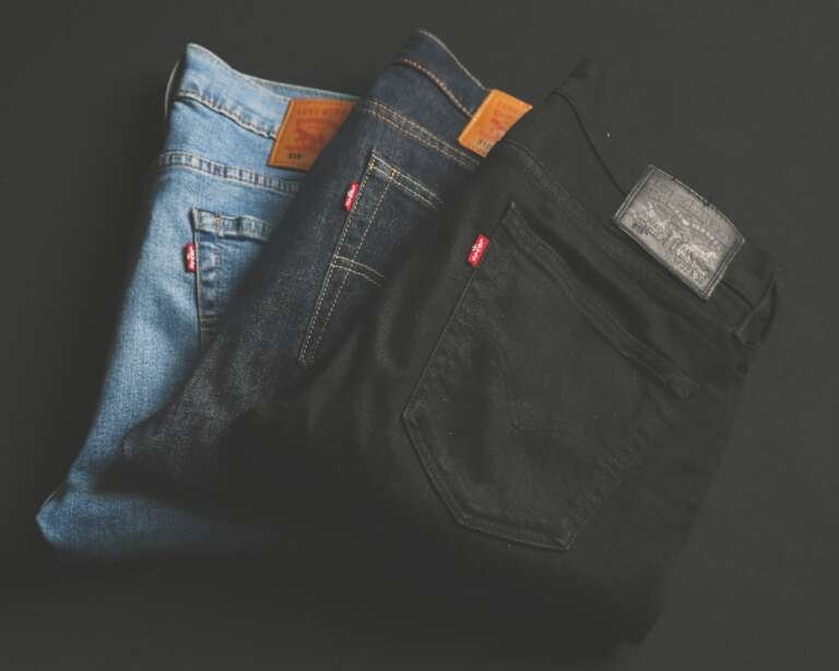 jeans — Mnz / Unsplash